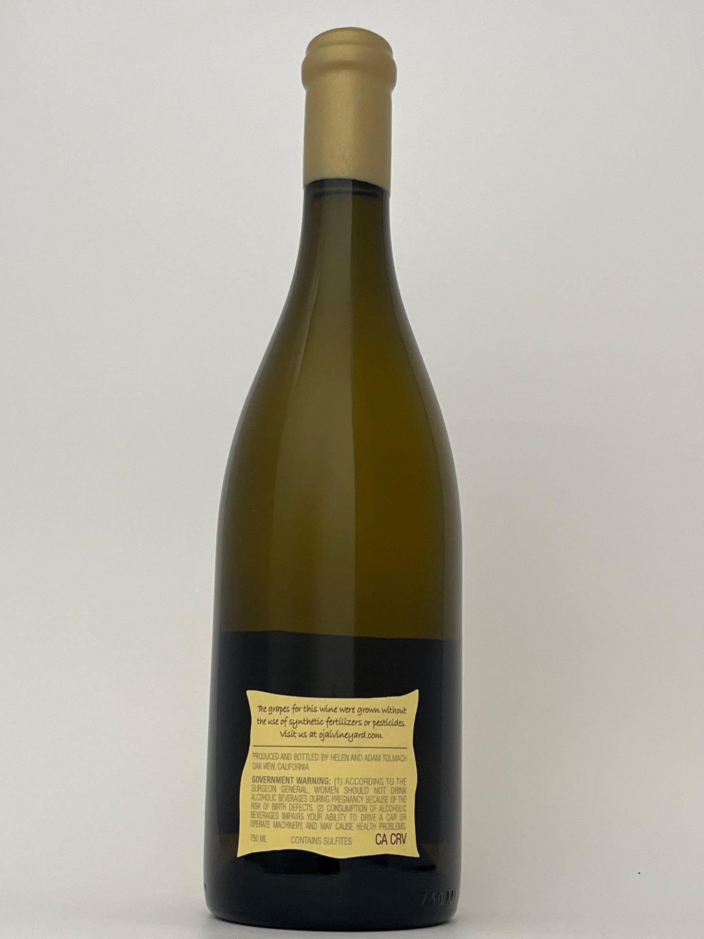 Back label of a bottle of Ojai, Chardonnay, "Puerta del Mar," California 2023 in a white backround.