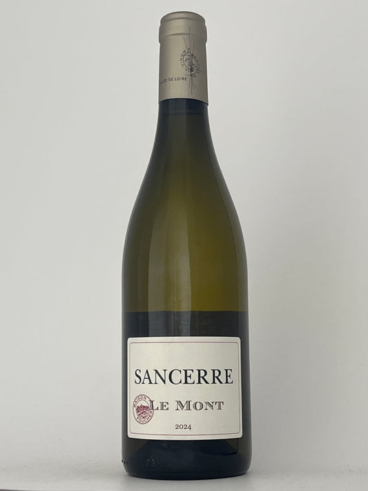 Bottle of Maison Foucher, Sauvignon Blanc, "Le Mont," Sancerre, Loire, France 2024 in a white backround.	