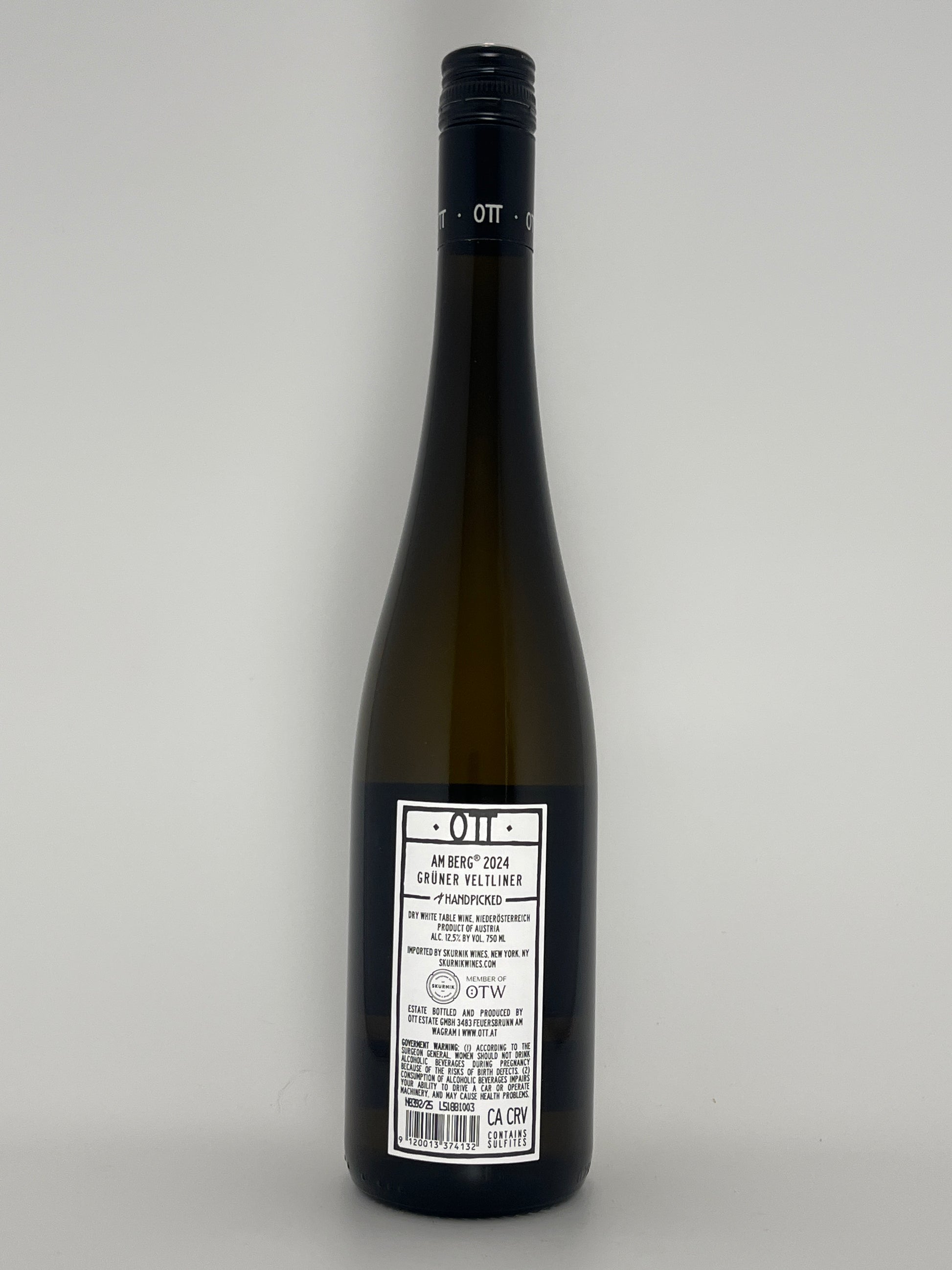 Back label of a bottle of Ott Am Berg Gruner Veltliner 2024