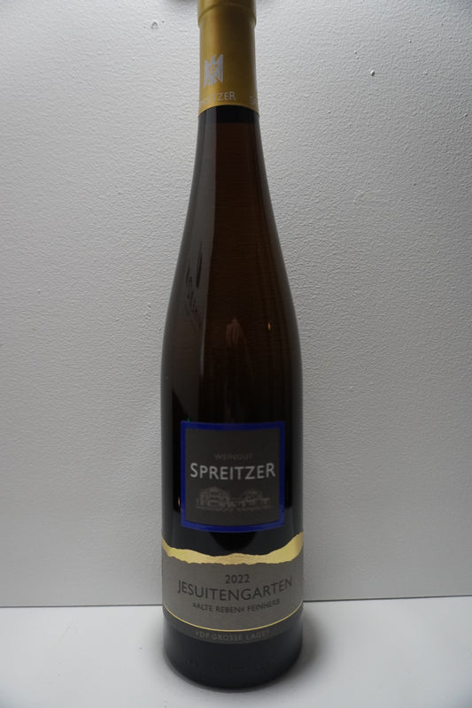 Spreitzer, Riesling, Feinherb, "Alte Reben," Jesuitengarten, Rheingau, Germany 2022